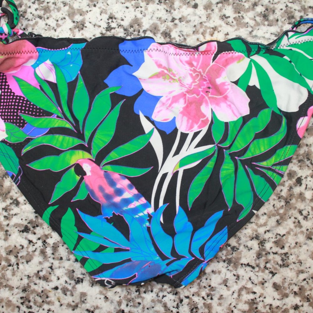 Tropical String Bikini - Picture 3 of 3